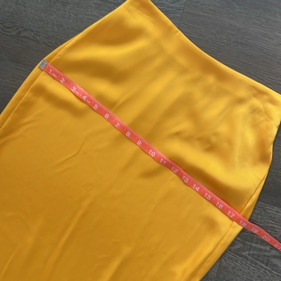 💛RACHEL ZOE gold/mustard cocktail fringe satin skirt w/left side split Size xs - Picture 7 of 15